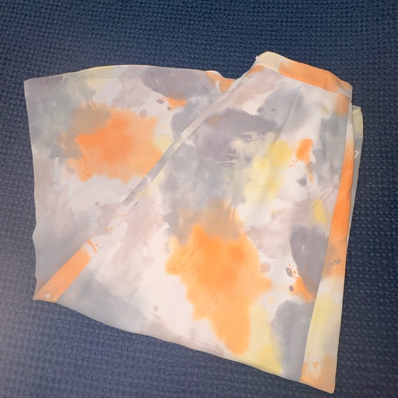 DKNYC Asymmetrical Watercolor Wrap Skirt in Orange, Gray & Yellow Sz 6 NWT - Picture 4 of 17